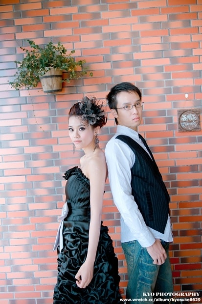 【外拍】敲碗敲很久的婚紗照，千呼萬喚始出來