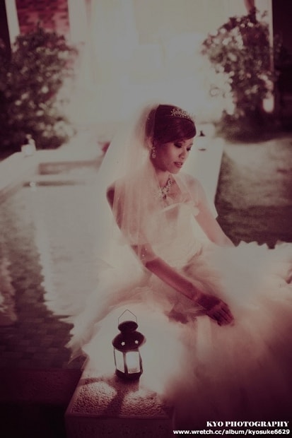 【外拍】敲碗敲很久的婚紗照，千呼萬喚始出來