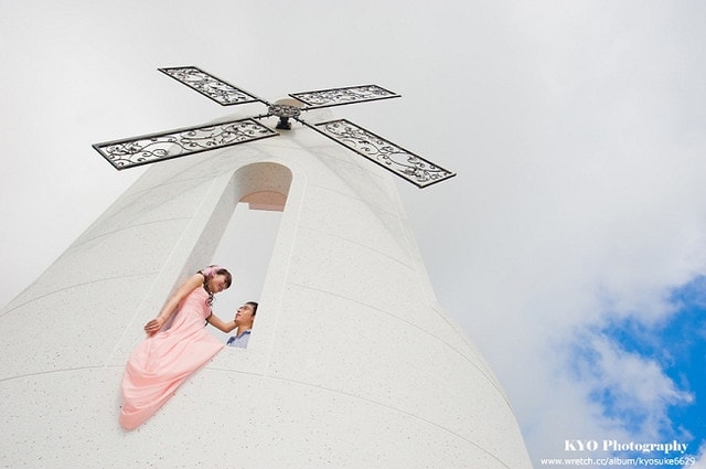 【外拍】敲碗敲很久的婚紗照，千呼萬喚始出來
