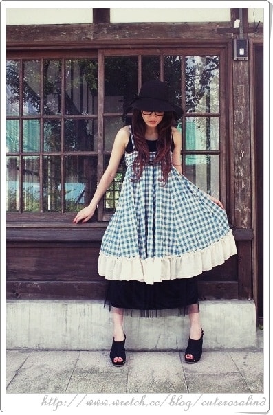 【穿搭】PLAY。黑色網紗長洋裝的19種LOOK♫