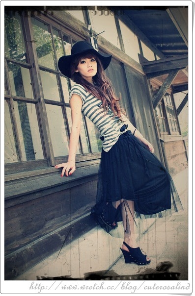 【穿搭】PLAY。黑色網紗長洋裝的19種LOOK♫