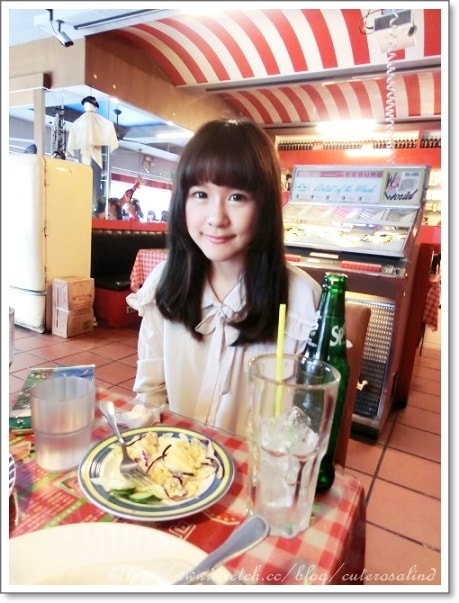 【逛街】復古女孩聚會in可樂森林+又去娃娃店裡玩耍了XD