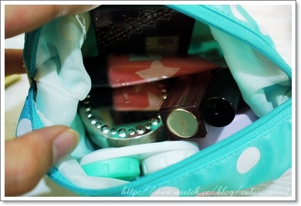 【分享】陪著我東奔西跑的小粉紅行李箱。內容大揭祕❤ - 第19張圖 【分享】陪著我東奔西跑的小粉紅行李箱。內容大揭祕❤