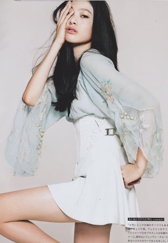 【穿搭】GIRLY感♥春天就是要雪紡紗和蕾絲單品