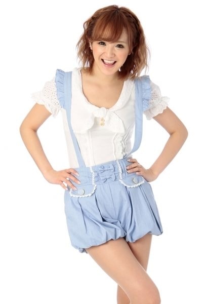 【流行單元】燒死人的慾望清單。日本女孩流行注目單品穿搭 - 第23張圖 【流行單元】燒死人的慾望清單。日本女孩流行注目單品穿搭