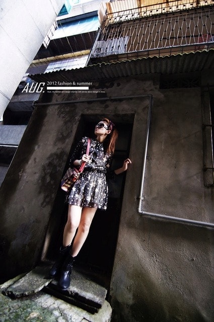 【穿搭】燙鑽服飾也能穿出個性好質感。i MiLi秋天新著♫