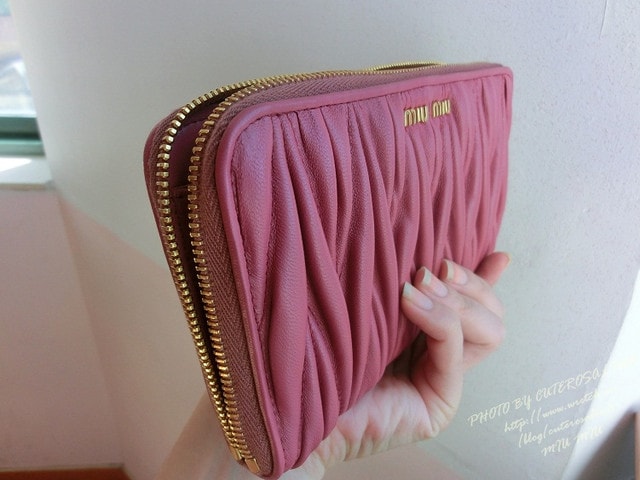 【敗家】Matelasse’ Lux好美。新入手的MIU MIU抓皺長夾❤