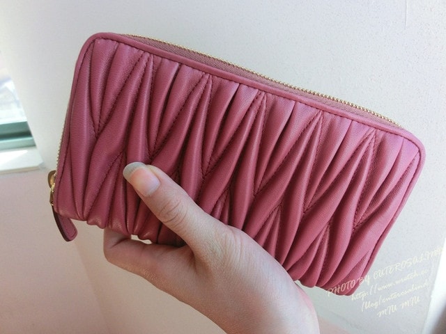 【敗家】Matelasse’ Lux好美。新入手的MIU MIU抓皺長夾❤