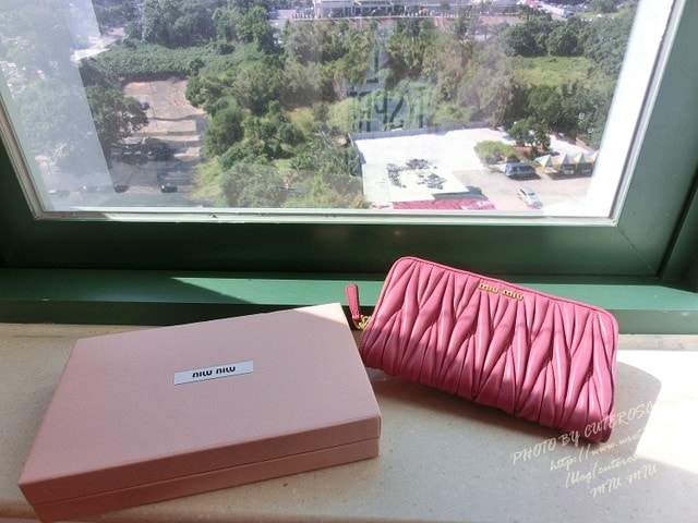 【敗家】Matelasse’ Lux好美。新入手的MIU MIU抓皺長夾❤