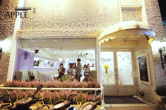 【穿搭】巴黎女孩。GRACE GIFT秋冬的MUST HAVE鞋靴單品★