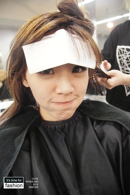 【髮型】情侶一起來變髮。老逼亞麻綠和我的藍紫挑染新髮型❤