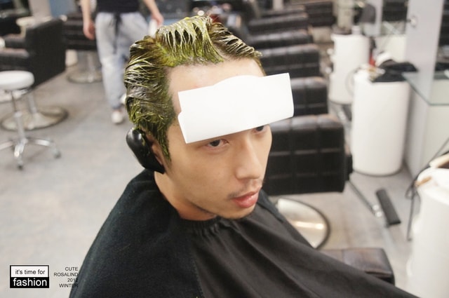 【髮型】情侶一起來變髮。老逼亞麻綠和我的藍紫挑染新髮型❤