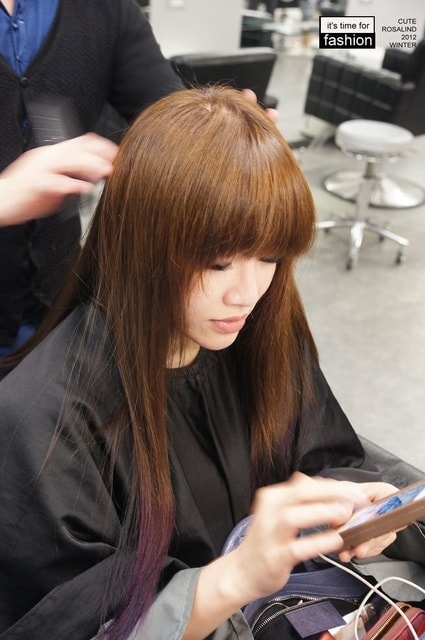 【髮型】情侶一起來變髮。老逼亞麻綠和我的藍紫挑染新髮型❤