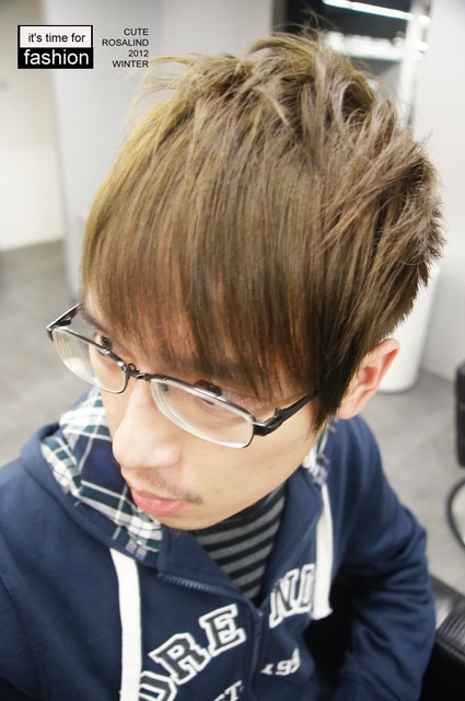 【髮型】情侶一起來變髮。老逼亞麻綠和我的藍紫挑染新髮型❤