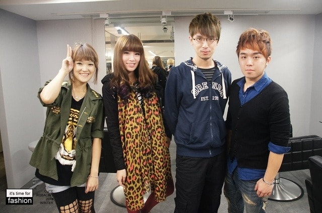 【髮型】情侶一起來變髮。老逼亞麻綠和我的藍紫挑染新髮型❤