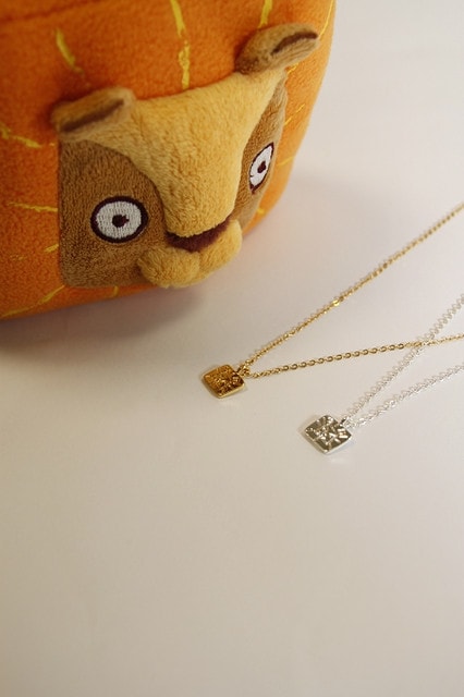 【飾品】愛上了鎖骨鍊的精緻。好有質感的方頭獅手作項鍊組合❤