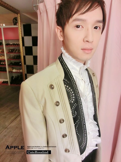 【花絮】這次來到MAGIC’S。一樣是大變身的婚紗照和沙龍照❤