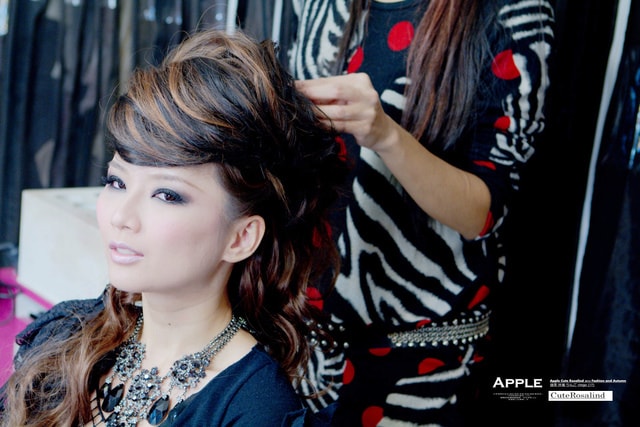 【花絮】這次來到MAGIC’S。一樣是大變身的婚紗照和沙龍照❤