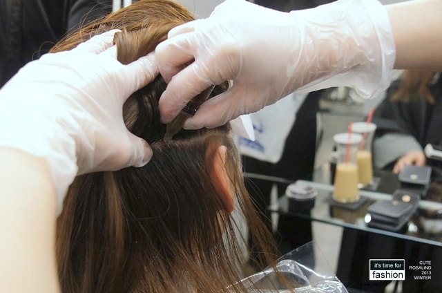 【髮型】灰棕底MIX紅色片染。立馬變身低調個性女孩❤