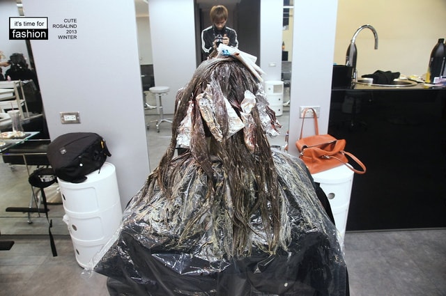 【髮型】灰棕底MIX紅色片染。立馬變身低調個性女孩❤