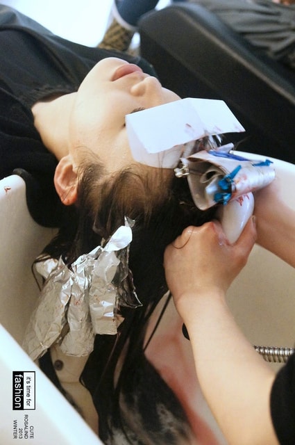 【髮型】灰棕底MIX紅色片染。立馬變身低調個性女孩❤