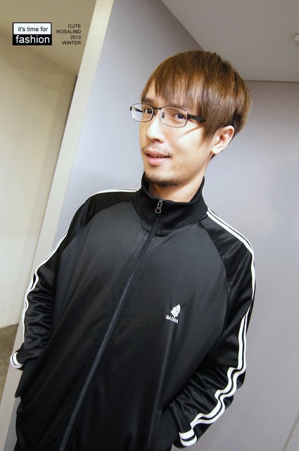 【髮型】灰棕底MIX紅色片染。立馬變身低調個性女孩❤