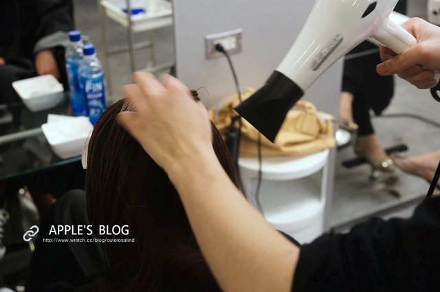 【髮型】新年新氣象。換了好整理的澎澎瀏海和J型燙❤