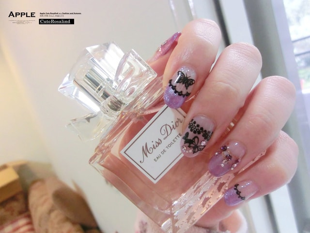 【花絮】還是想要美美的出國。行前的光療指甲以及護髮總整理❤