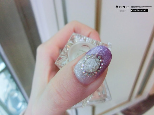 【花絮】還是想要美美的出國。行前的光療指甲以及護髮總整理❤