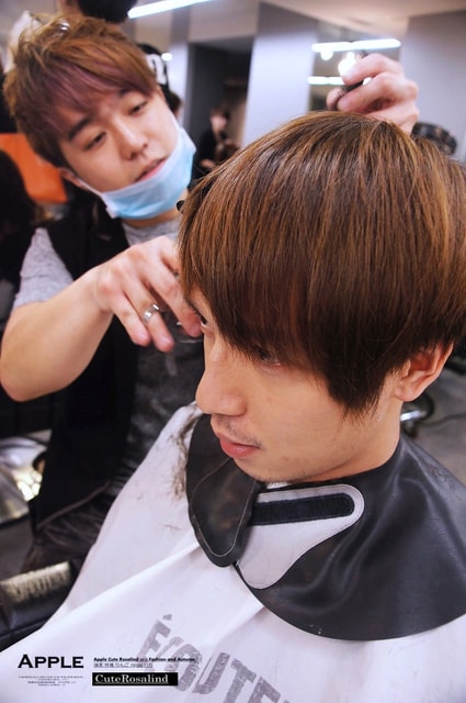 【花絮】還是想要美美的出國。行前的光療指甲以及護髮總整理❤