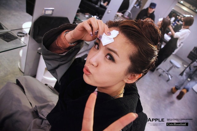 【花絮】還是想要美美的出國。行前的光療指甲以及護髮總整理❤