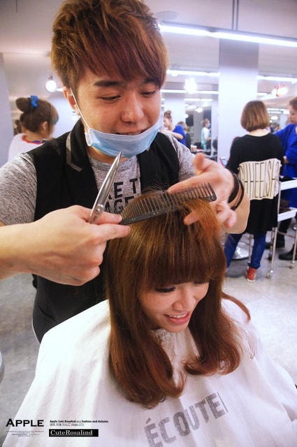 【花絮】還是想要美美的出國。行前的光療指甲以及護髮總整理❤