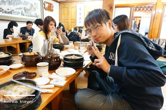 【旅遊】韓國遊記DAY3(上). 土俗屋蔘雞湯、景福宮、三清洞下午茶❤