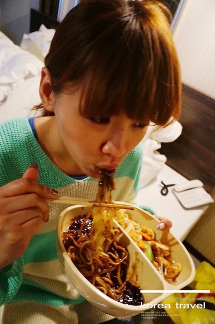 【旅遊】韓國遊記DAY3(下). 廣藏市場、Mr.Pizza、弘大繼續廝殺❤