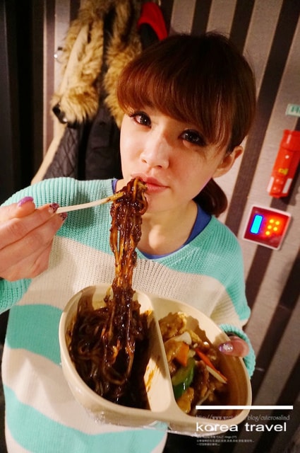 【旅遊】韓國遊記DAY3(下). 廣藏市場、Mr.Pizza、弘大繼續廝殺❤