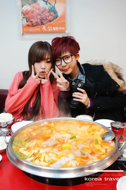 【旅遊】韓國遊記DAY5. 站著吃烤肉、南山首爾塔、明洞吃部隊鍋❤