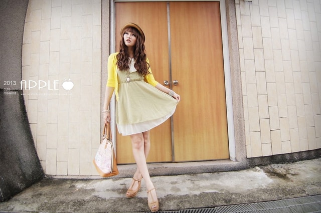 【穿搭】擺脫厚重感。粉嫩色系之10套春天穿搭分享❤