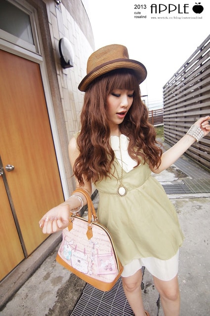 【穿搭】擺脫厚重感。粉嫩色系之10套春天穿搭分享❤