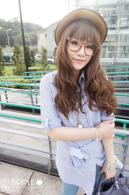 【穿搭】擺脫厚重感。粉嫩色系之10套春天穿搭分享❤