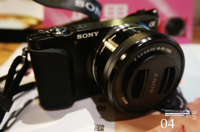 【3C】翻轉螢幕自拍好方便。超好用的SONY NEX-3N❤