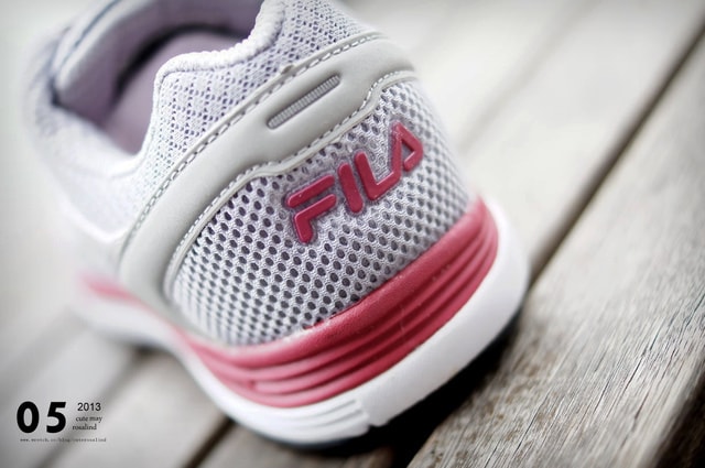 【穿搭】小情侶的運動走跳好夥伴。FILA秒速系列慢跑球鞋❤