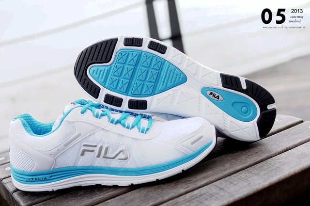 【穿搭】小情侶的運動走跳好夥伴。FILA秒速系列慢跑球鞋❤