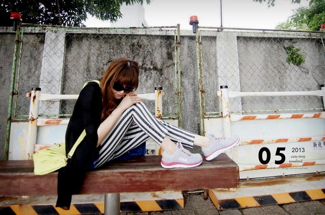 【穿搭】小情侶的運動走跳好夥伴。FILA秒速系列慢跑球鞋❤