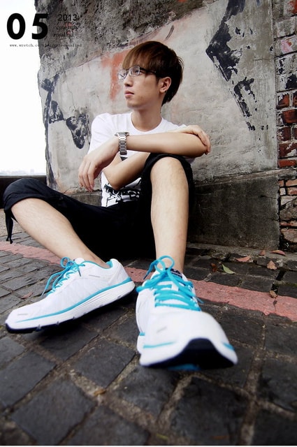 【穿搭】小情侶的運動走跳好夥伴。FILA秒速系列慢跑球鞋❤