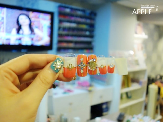 【指彩】每次換指甲都好開心。這個月的主題是華麗巴洛克浮雕風❤ - 第11張圖 【指彩】每次換指甲都好開心。這個月的主題是華麗巴洛克浮雕風❤