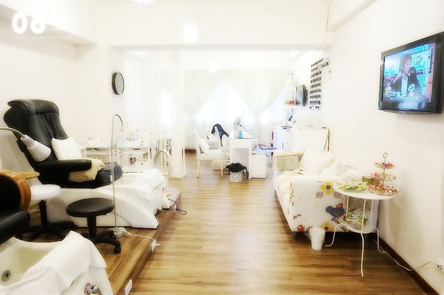 【指彩】華麗海洋風+極簡螢光風。一次兩款夏季主題光療分享❤