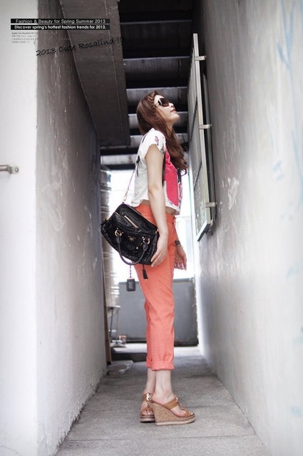 【穿搭】夏日限定可愛繽紛色彩。11套姊妹色褲穿搭大集合❤