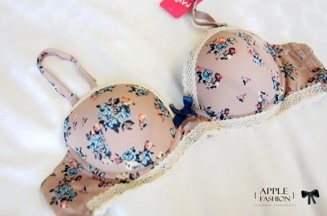 【穿搭】時而可愛、時而甜美。女孩的天真性感FAVE內衣❤