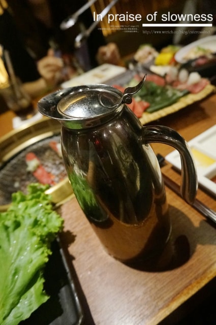 【食記】。操縱牛肉的神秘體驗。老乾杯燒肉❤