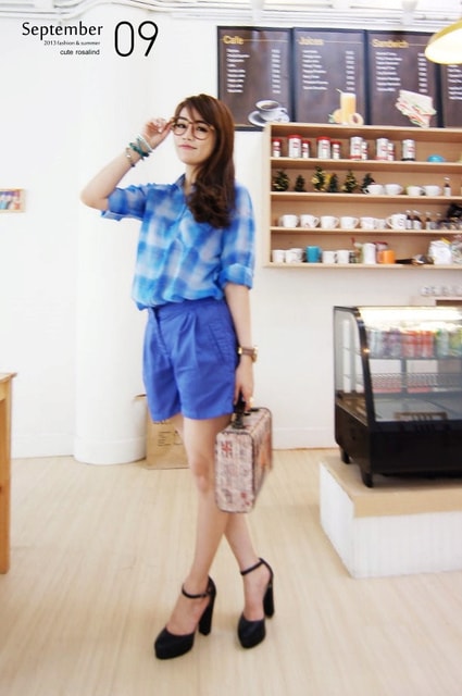 【穿搭】涼涼天氣穿上格紋襯衫剛好。初秋的襯衫七變化穿搭❤